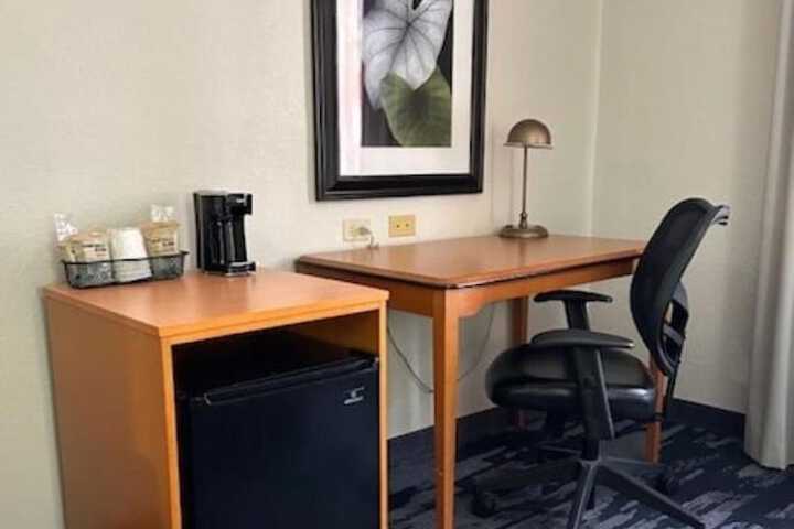 Fairfield Inn & Suites by Marriott Chicago Naperville
