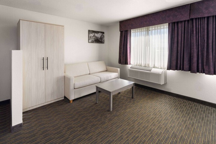 Room 34 of 45