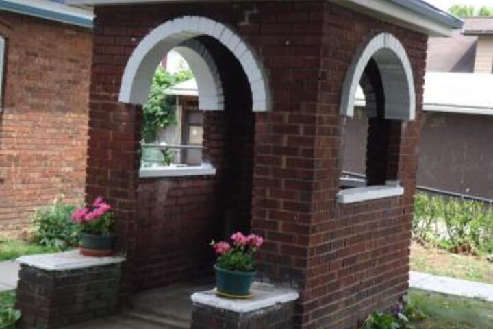 Fox Castle Bed and Breakfast