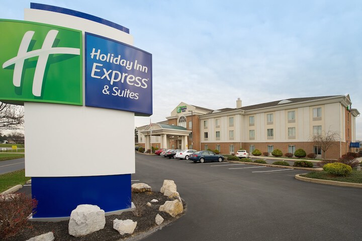 Hotel 2 of 67