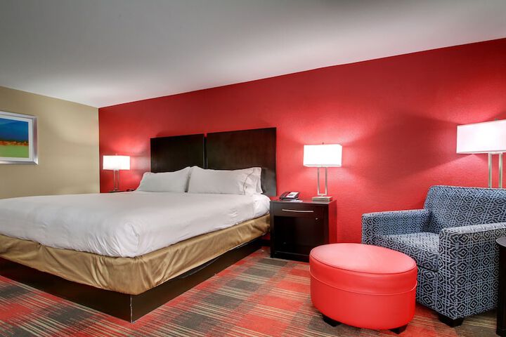 Holiday Inn Express & Suites Jackson Downtown - Coliseum by IHG
