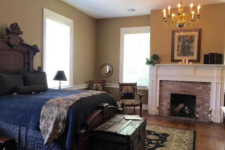 Room 40 of 52