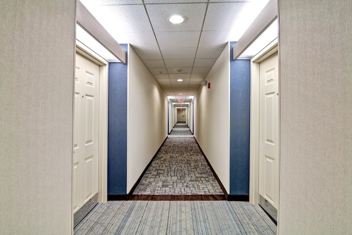 Ballroom/Hall 38 of 41
