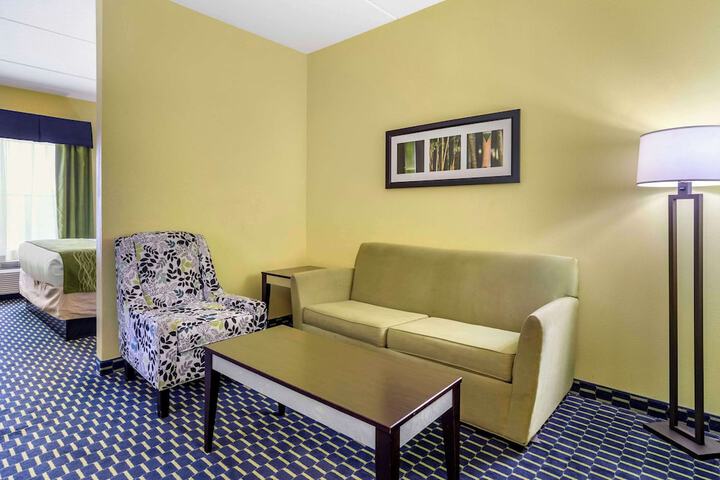 Room 19 of 43