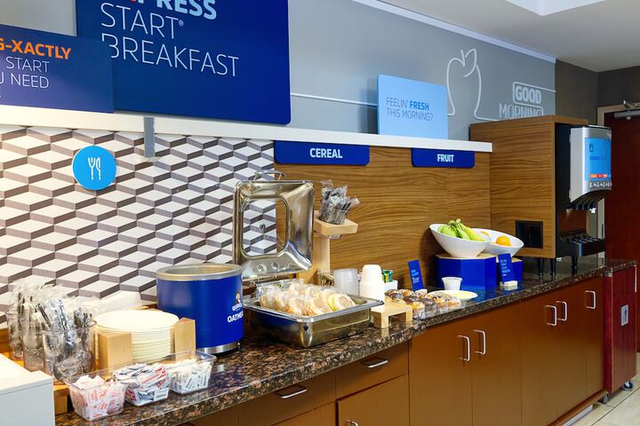 Breakfast/Coffee Service 53 of 58
