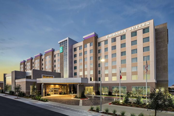Embassy Suites by Hilton College Station TX