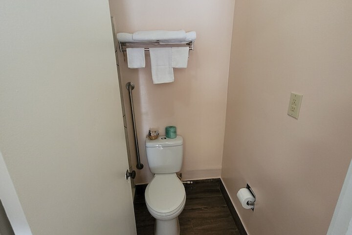 Room 18 of 44