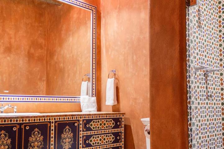 El Monte Sagrado Living Resort & Spa