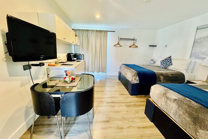 Room 47 of 180