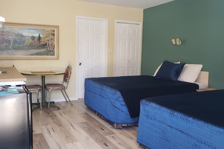 Room 33 of 42
