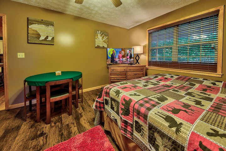 Room 10 of 25