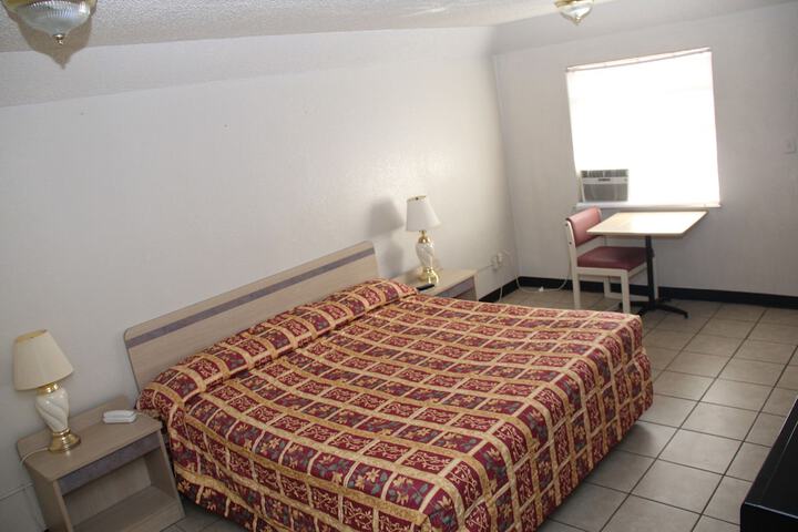 Room 24 of 59