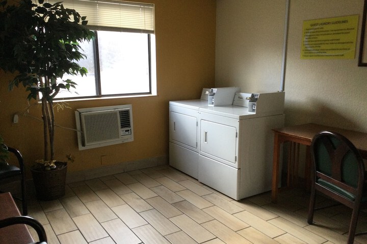 Room 21 of 26