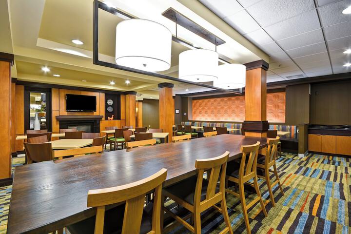 Fairfield Inn & Suites by Marriott Tampa Fairgrounds / Casino