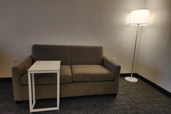 Room 22 of 36