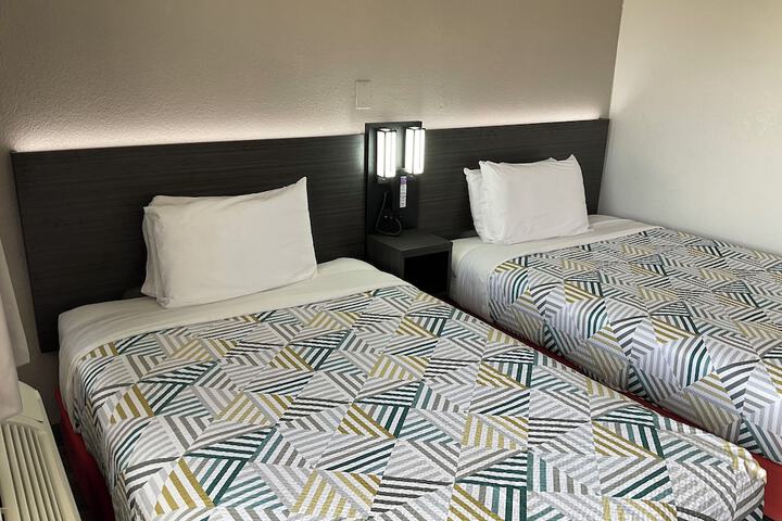 Room 14 of 26
