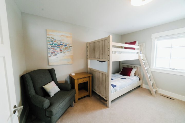 Room 145 of 230