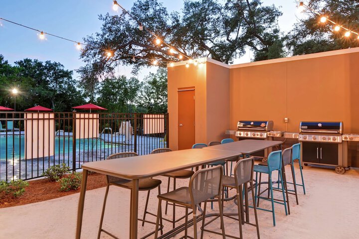 Terrace/Patio 45 of 48