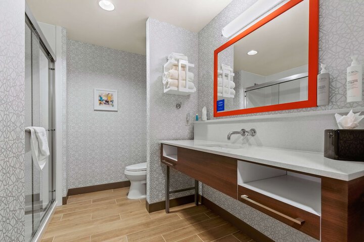 Room 33 of 54