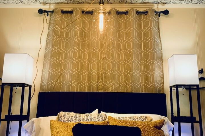 Room 32 of 100