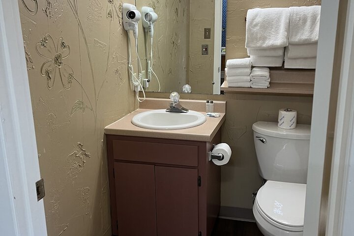 Room 37 of 113