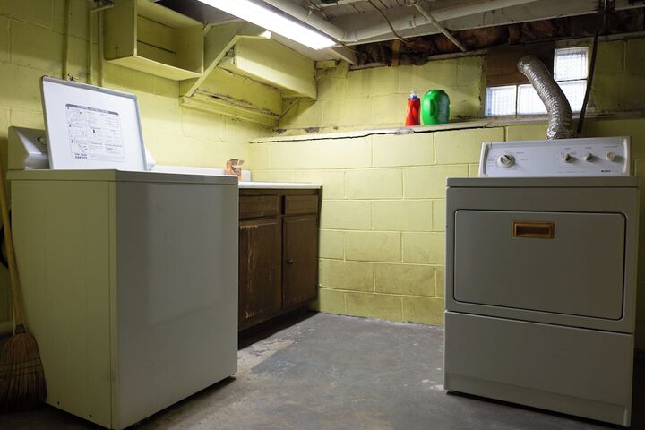 Laundry 223 of 234