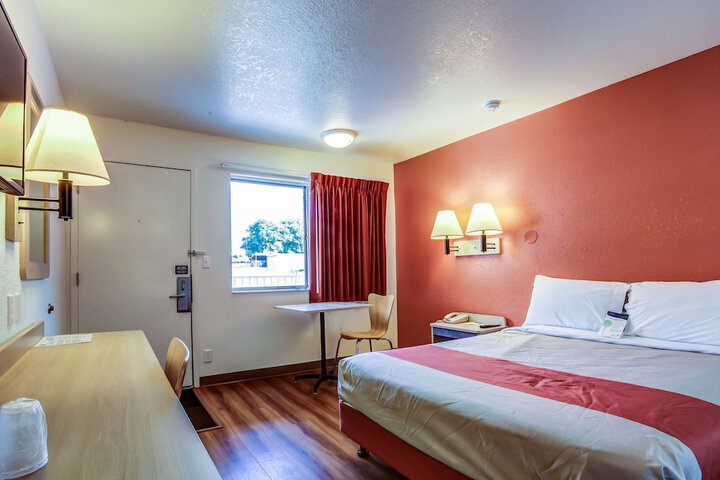 Motel 6 Grants Pass OR