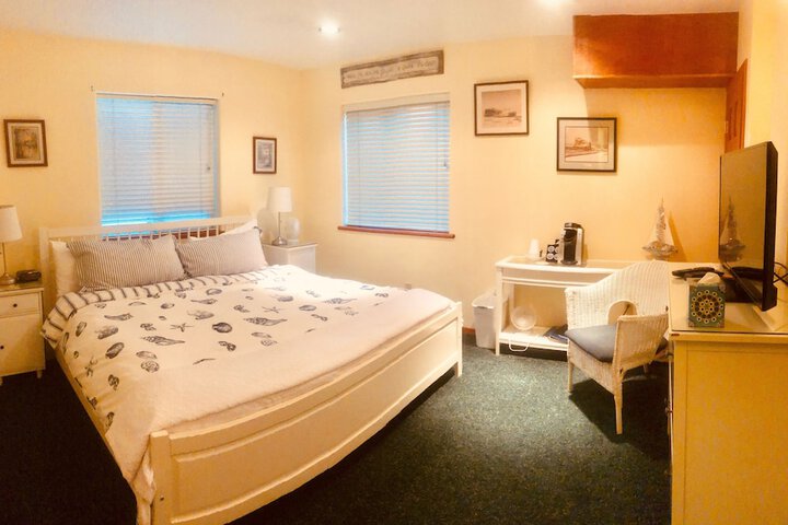 Room 40 of 130