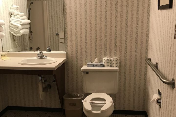 Room 16 of 49