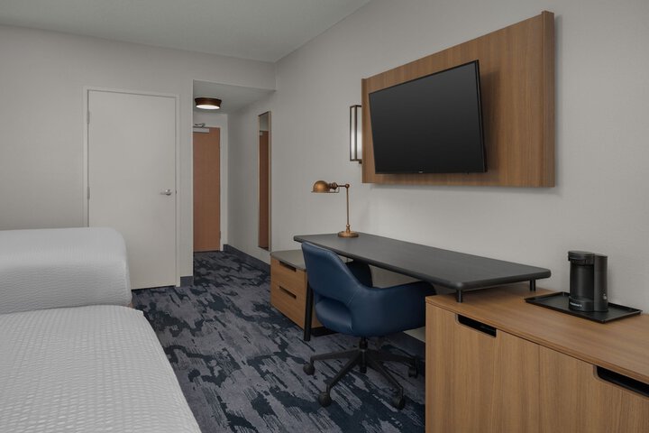 Room 16 of 35