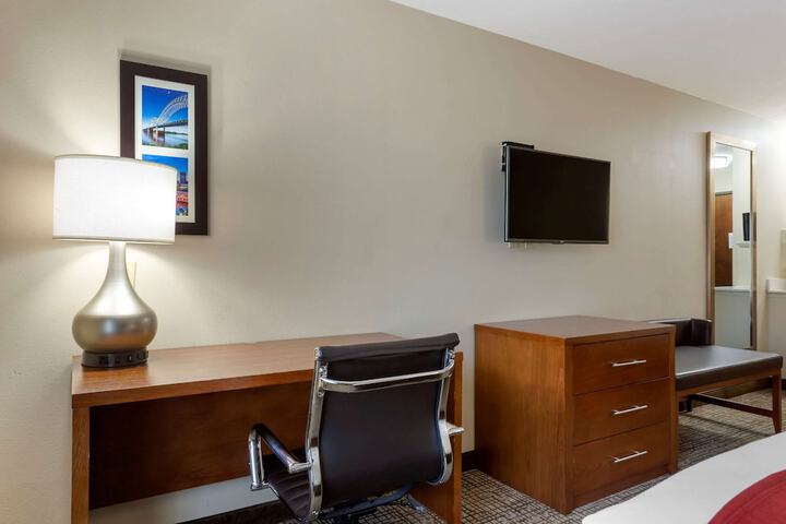 Room 30 of 38