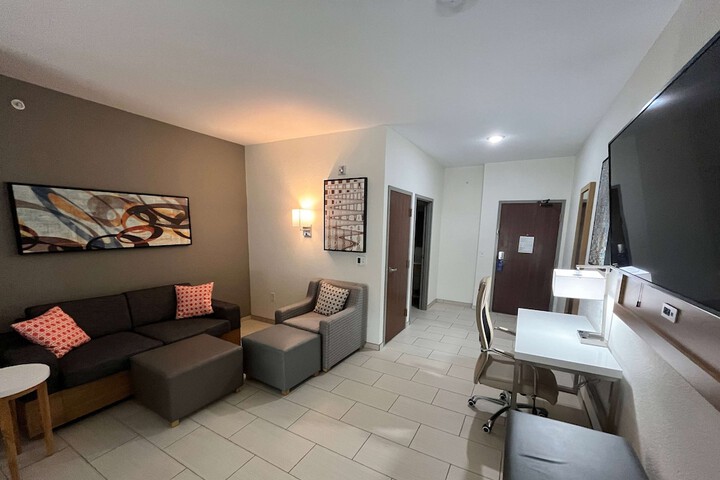 La Quinta Inn & Suites by Wyndham Coralville Iowa City