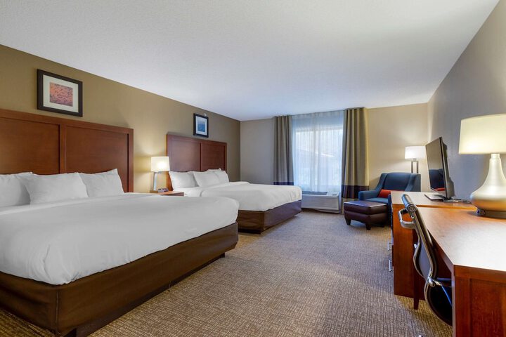 Room 13 of 35