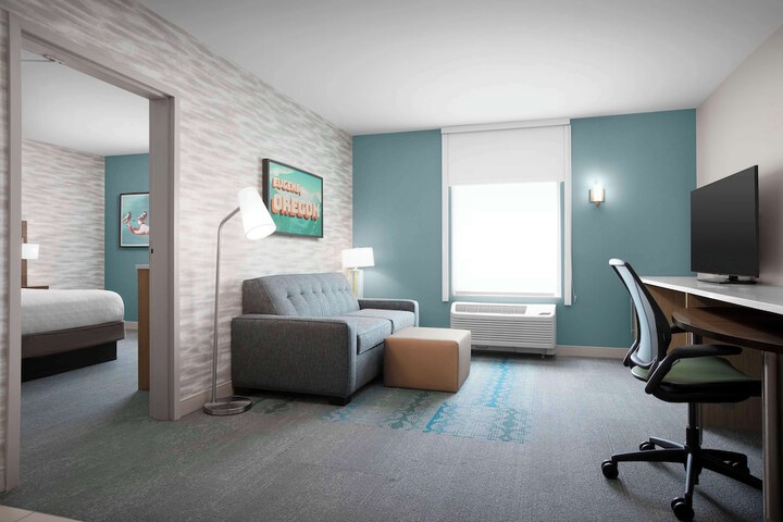 Room 16 of 40