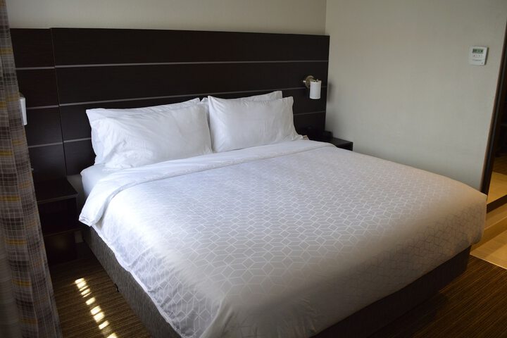 Holiday Inn Express & Suites Miami - Hialeah by IHG