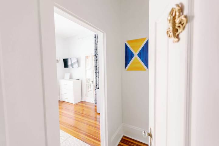 Room 21 of 46