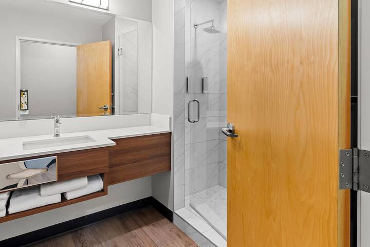 Park Inn by Radisson Kelowna
