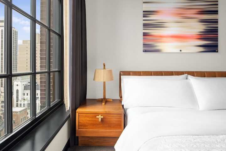 Room 21 of 53