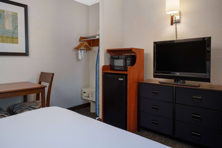 Room 21 of 24