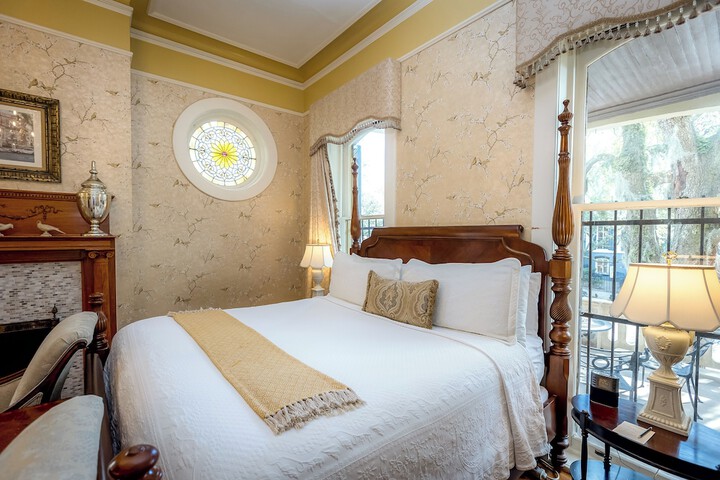 Room 41 of 158