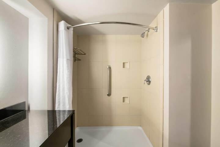 Wingate by Wyndham Slidell / New Orleans East Area