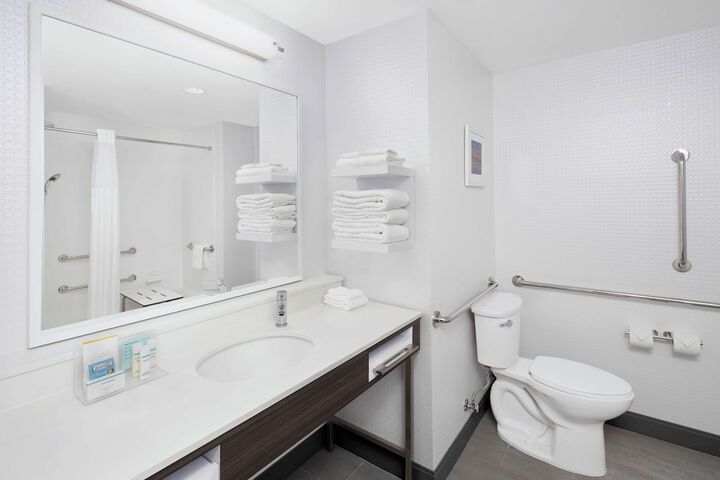 Room 19 of 28