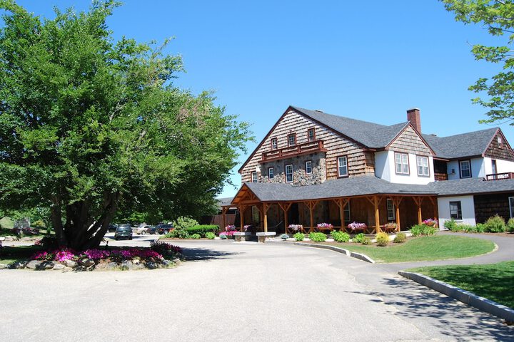 Steele Hill Resorts