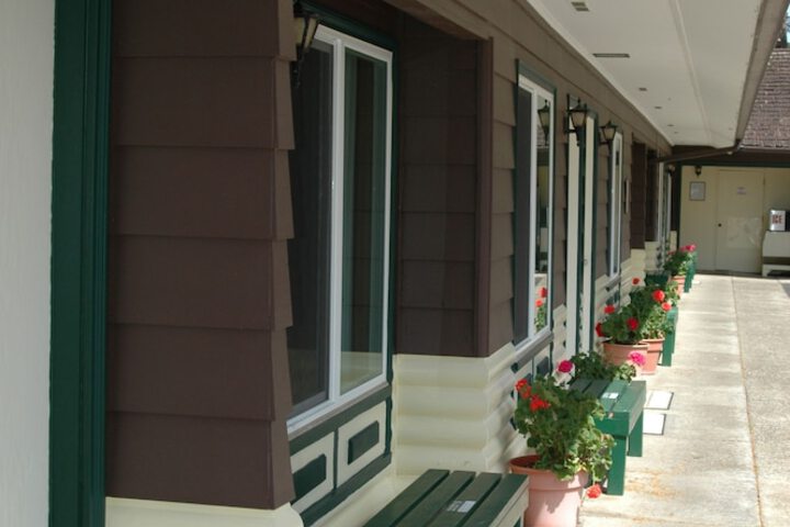 Hotel 5 of 183