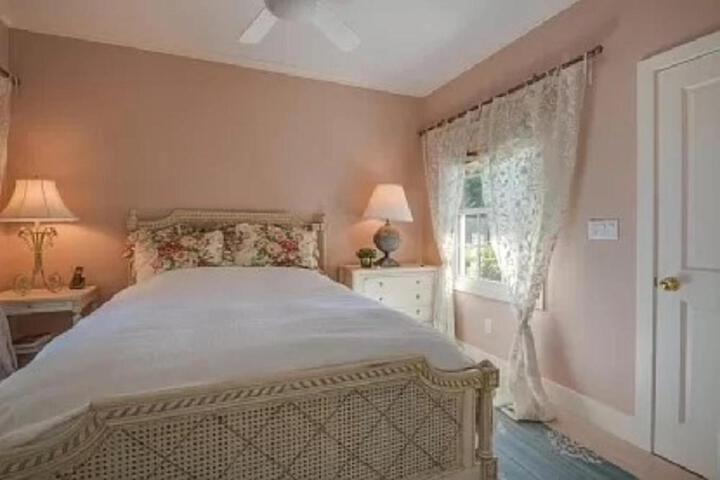 Villa Victoria - Cozy Hamptons Villa