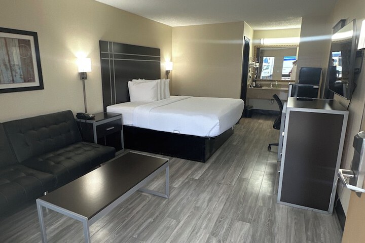 Room 22 of 68