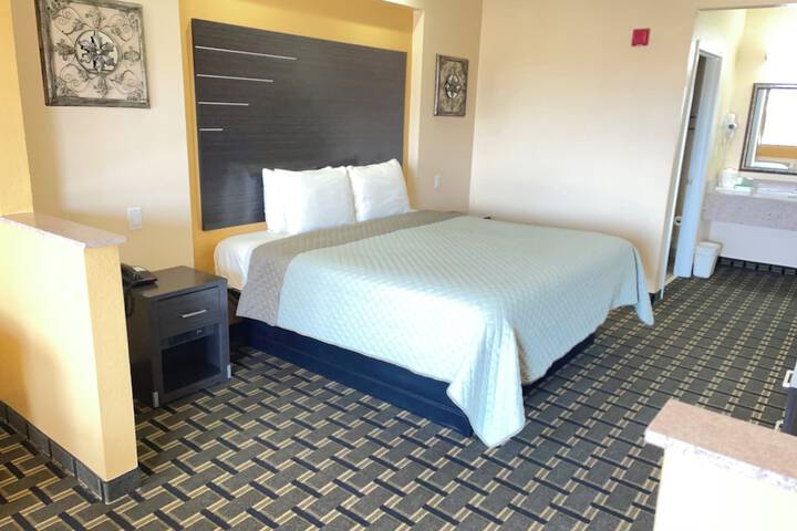 Room 12 of 20
