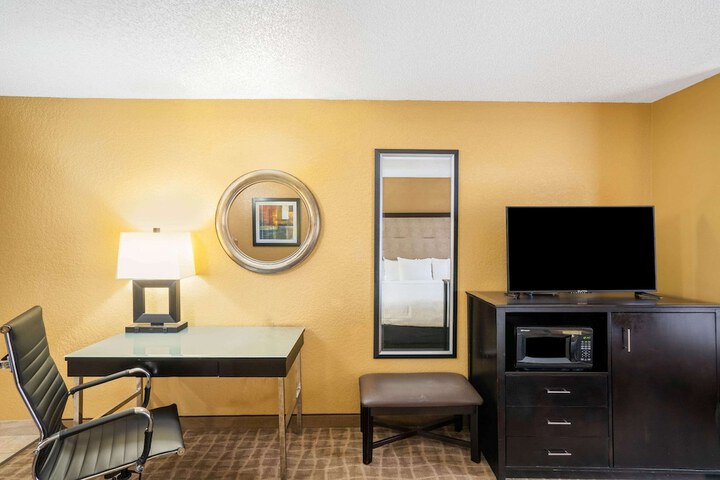 Room 29 of 55