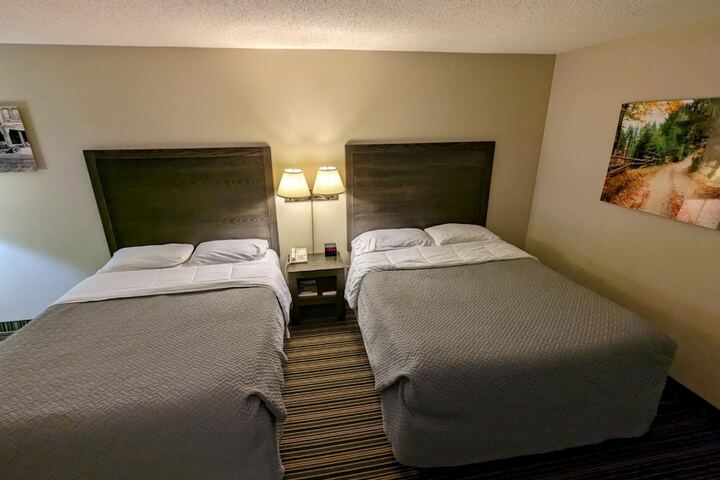 Room 25 of 46