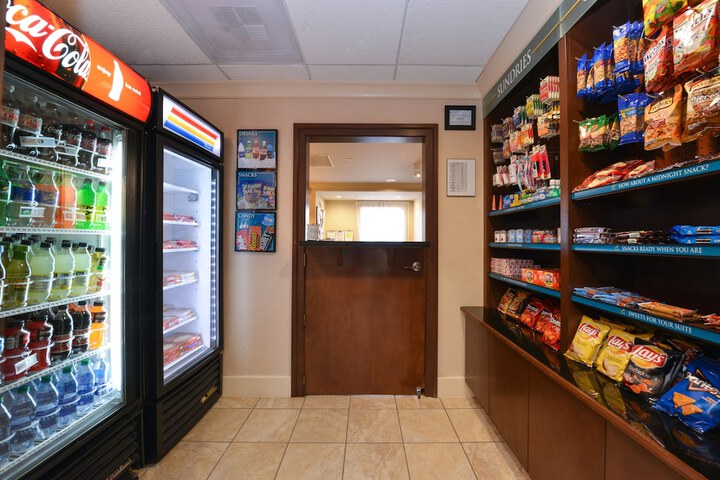 Staybridge Suites Indianapolis-Airport by IHG